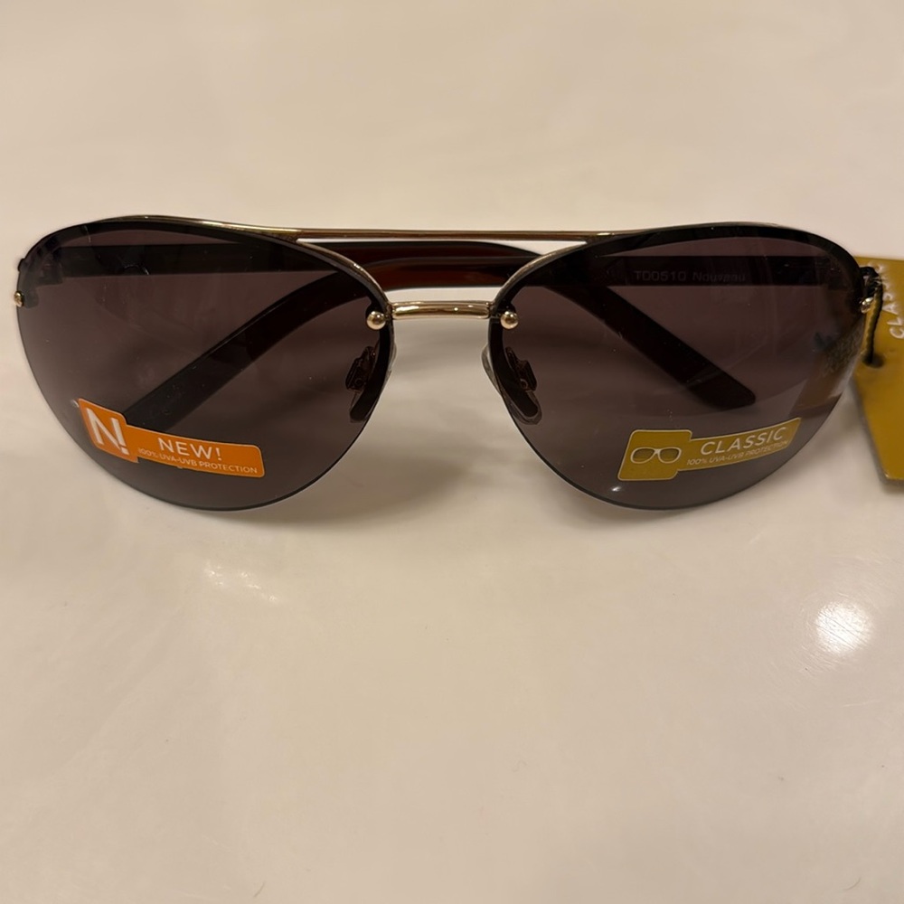 NWT men’s sunglasses